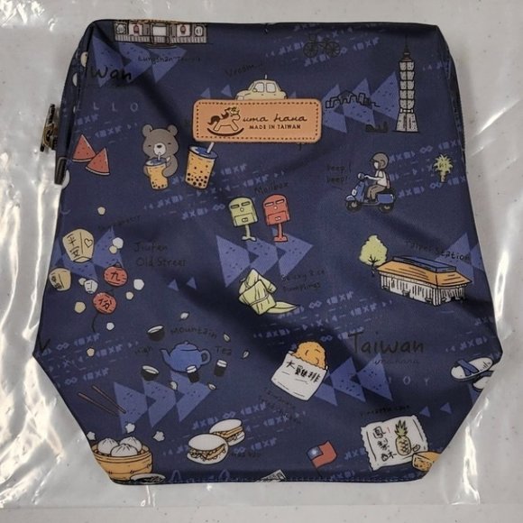 Waterproof Taiwan Large Opening Cosmetic Bag - Picture 8 of 15